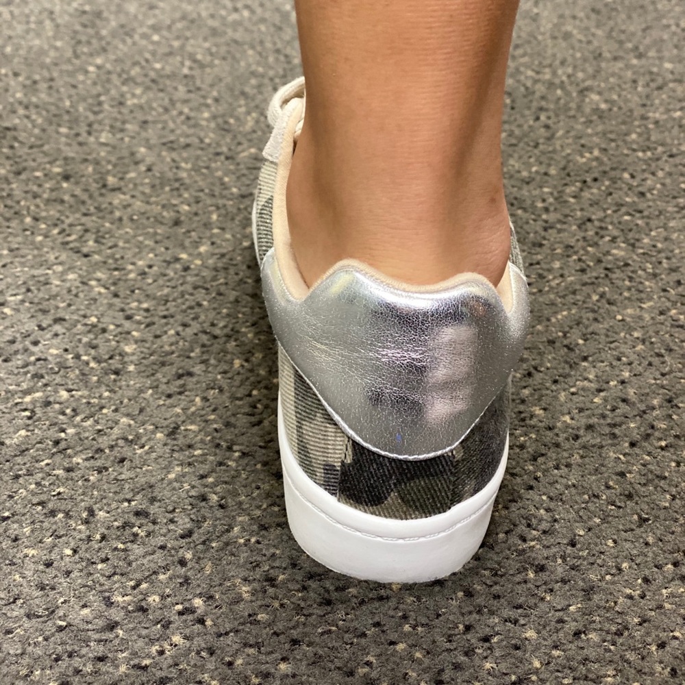 Camo lace up sneaker - Picture 8 of 8